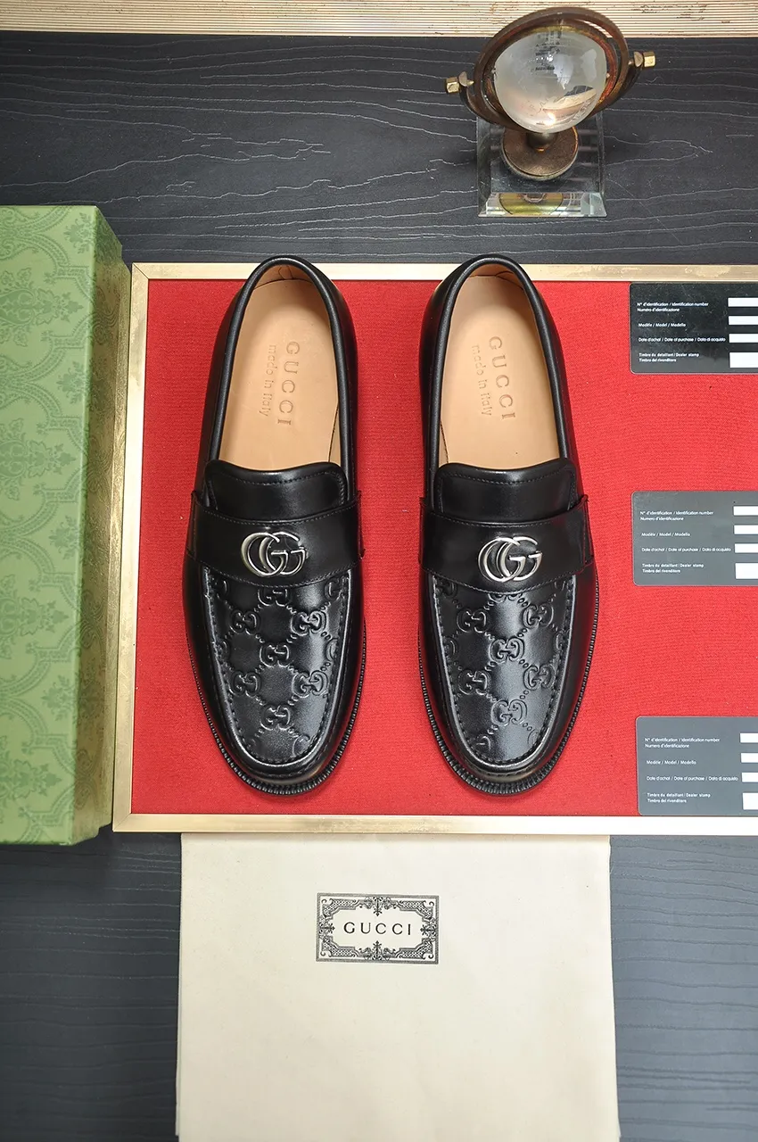 Men's men's shoes💰520💶【GUCCI】 (high-end Niuli) new model🍀Gucci* - top version Gucci classic casual leather shoes! It is made of imported original cowhide and has a comfortable first layer of cowhide lining! Original wear-resistant rubber outsole! High quality products! Code number 38-44!